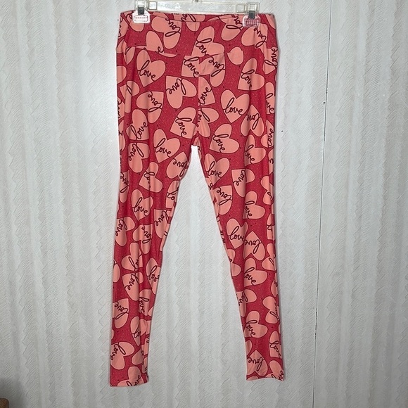 ❤️ 🆕 LULAROE Hearts Pants Size M - Picture 2 of 6